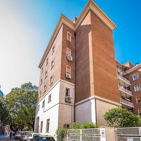 Altalena Sulla Piazza, Un Affaccio D'Eccezione Apartman Modena Kültér fotó