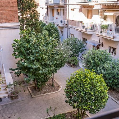 Altalena Sulla Piazza, Un Affaccio D'Eccezione Apartman Modena Kültér fotó