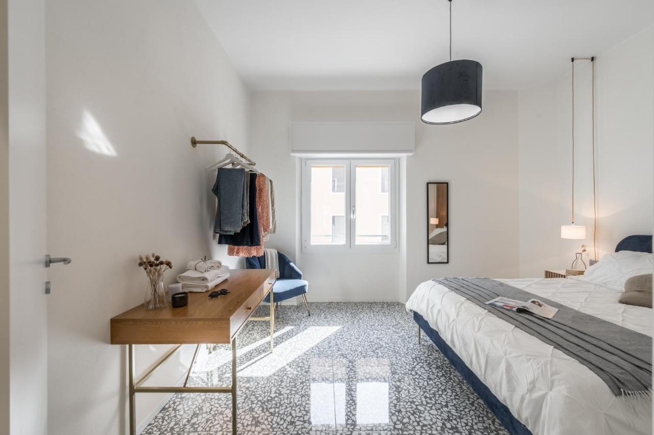 Altalena Sulla Piazza, Un Affaccio D'Eccezione Apartman Modena Kültér fotó