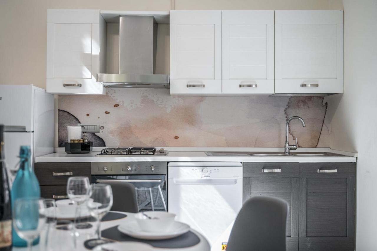 Altalena Sulla Piazza, Un Affaccio D'Eccezione Apartman Modena Kültér fotó