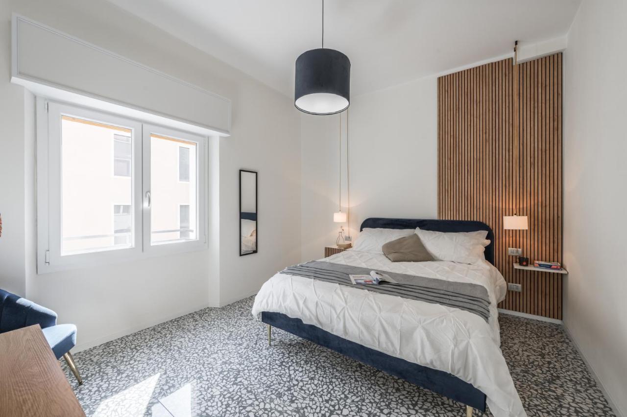 Altalena Sulla Piazza, Un Affaccio D'Eccezione Apartman Modena Kültér fotó