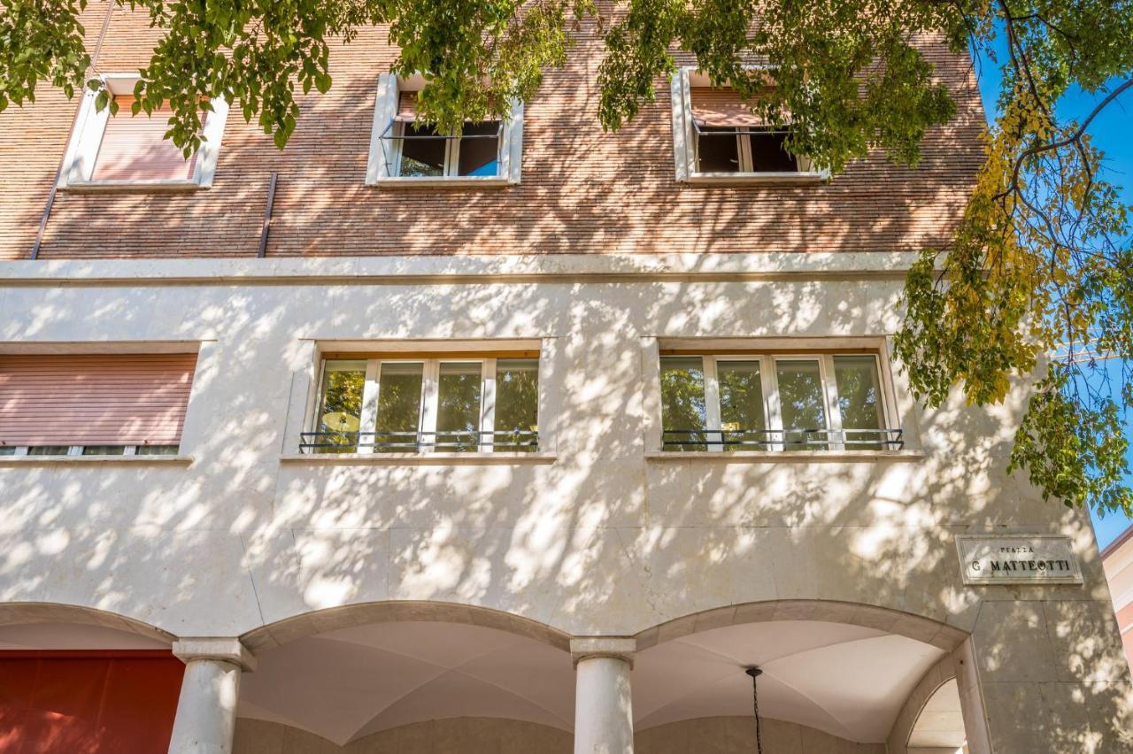 Altalena Sulla Piazza, Un Affaccio D'Eccezione Apartman Modena Kültér fotó