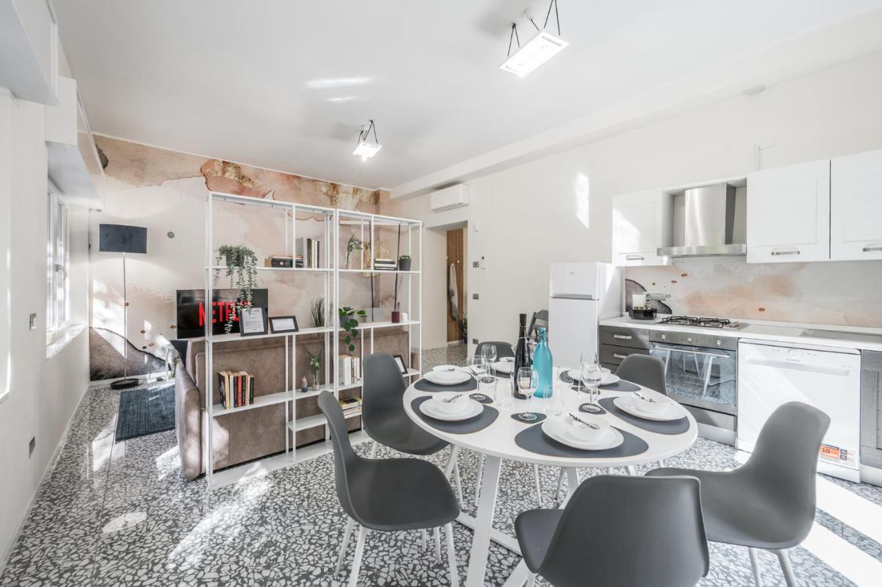 Altalena Sulla Piazza, Un Affaccio D'Eccezione Apartman Modena Kültér fotó