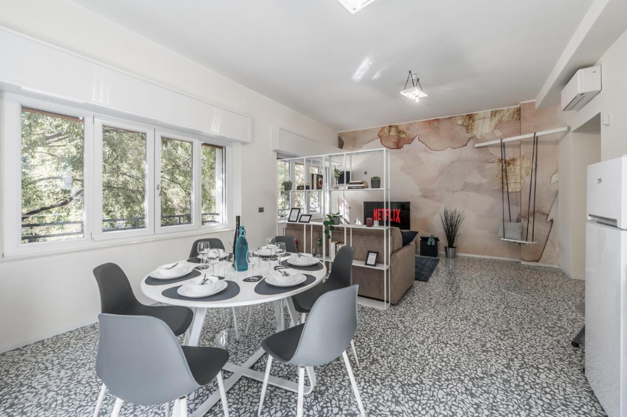 Altalena Sulla Piazza, Un Affaccio D'Eccezione Apartman Modena Kültér fotó